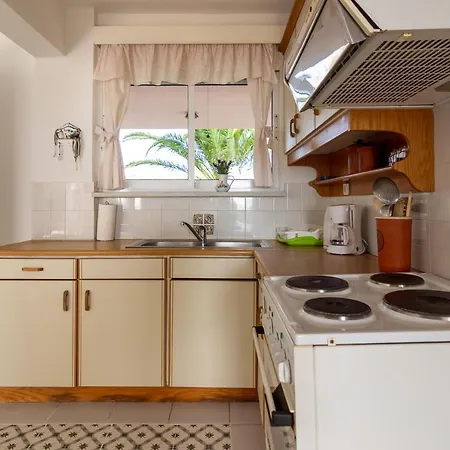 Maison With Near To The דירה