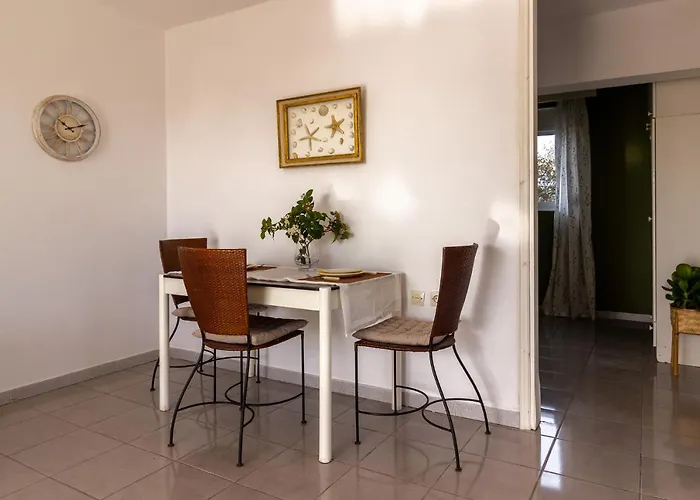 Maison With Near To The Apartment